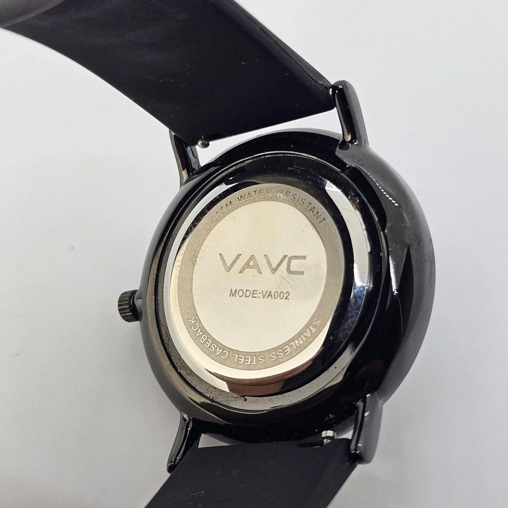 Men's Watch‎ Easy Read Black Dial 38MM Black Case Plastic Bands New Battery